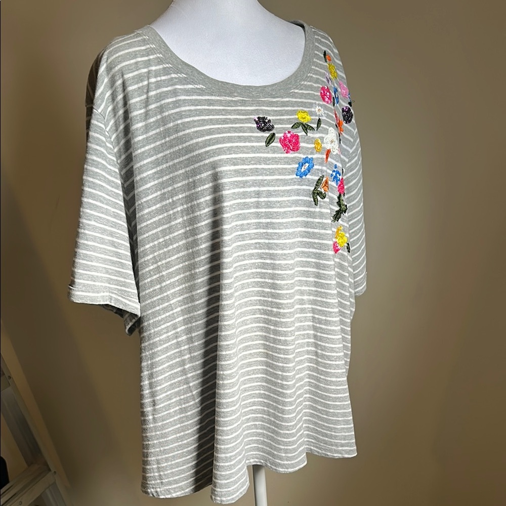 Anthropologie Oversized Boxy White Gray T-Shirt - Picture 3 of 6